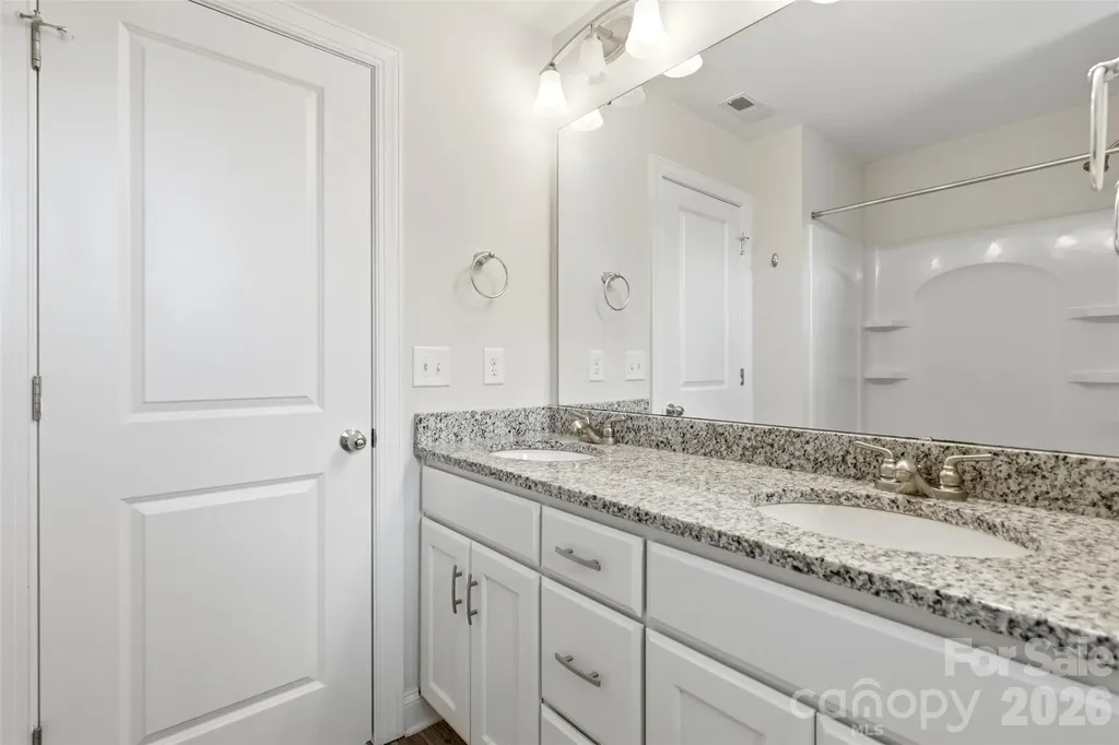 4221 E End Street Charlotte NC 28208