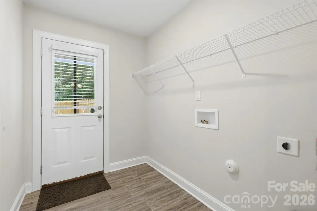 4221 E End Street Charlotte NC 28208