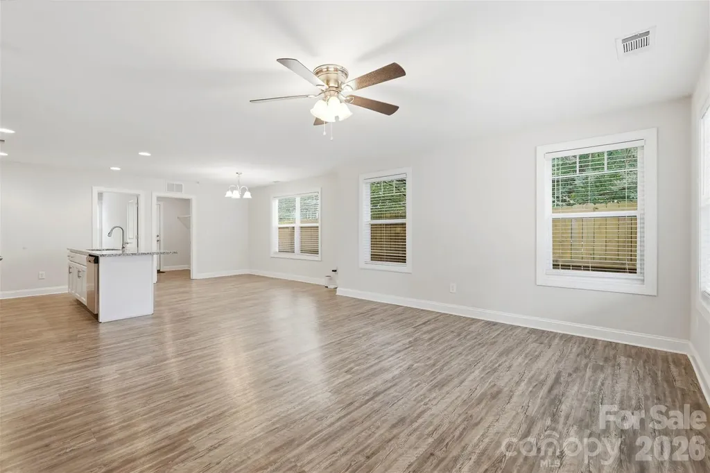 4221 E End Street Charlotte NC 28208