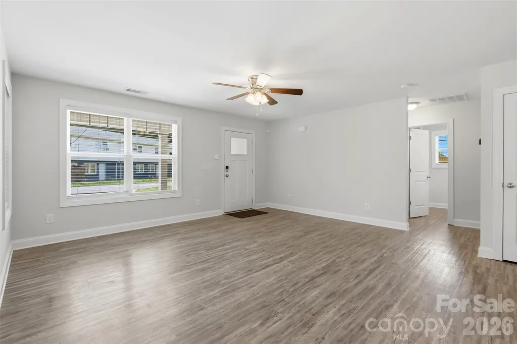 4221 E End Street Charlotte NC 28208