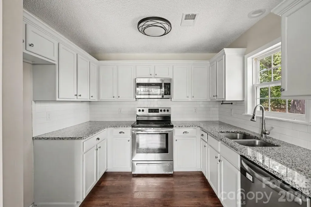 1341 E Cannon Avenue Albemarle NC 28001