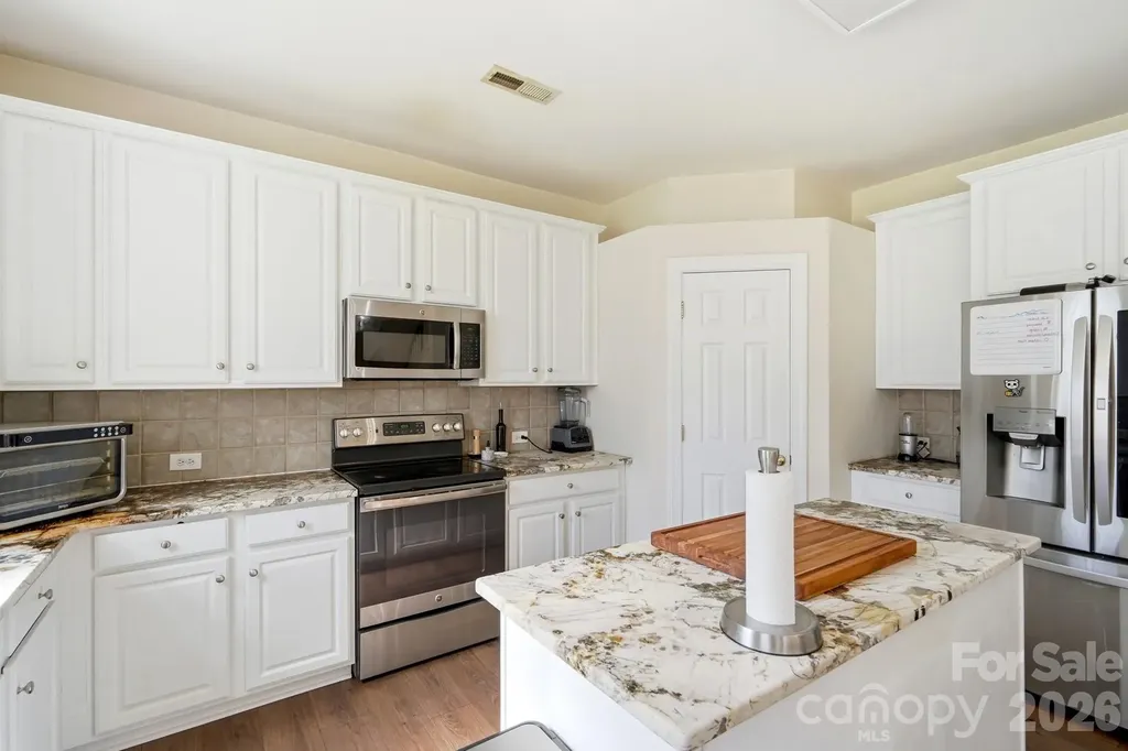 6226 Castlecove Road Charlotte NC 28278