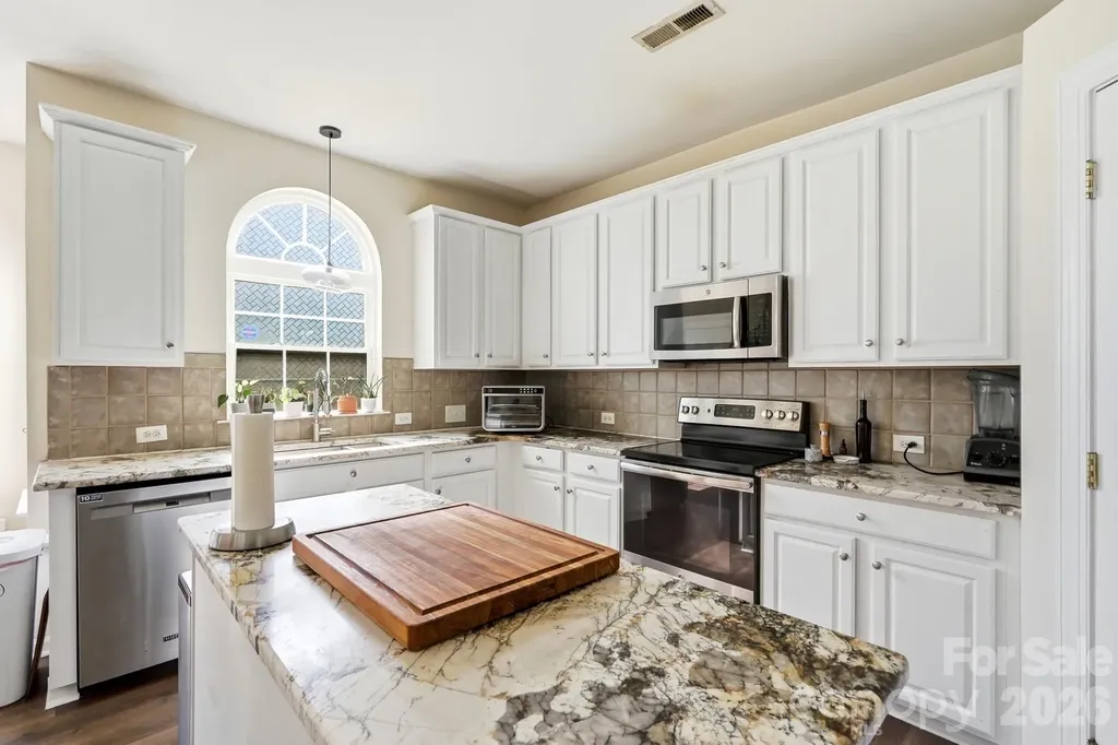 6226 Castlecove Road Charlotte NC 28278