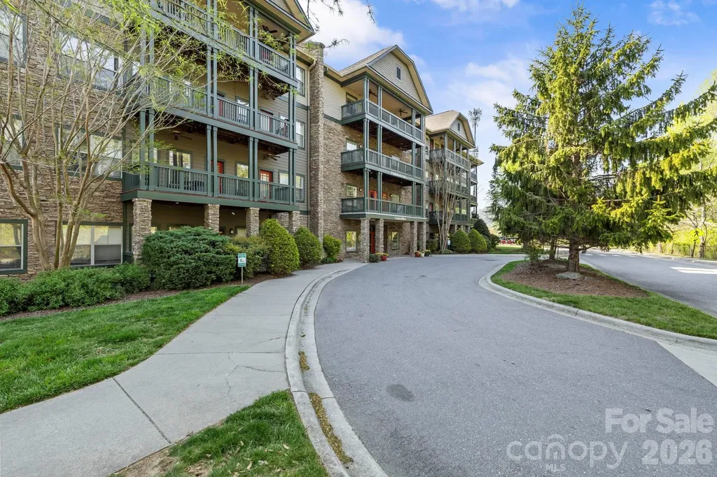 9 Kenilworth Knolls Asheville NC 28805