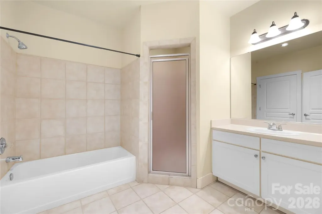 9 Kenilworth Knolls Asheville NC 28805