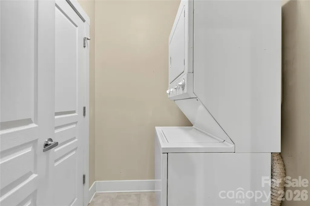 9 Kenilworth Knolls Asheville NC 28805