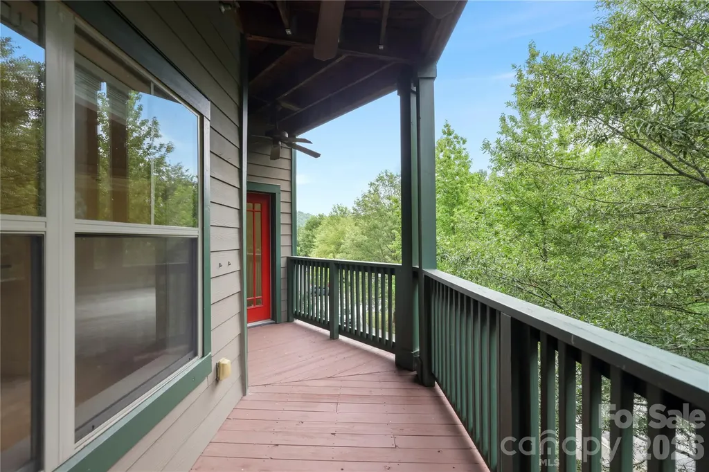 9 Kenilworth Knolls Asheville NC 28805