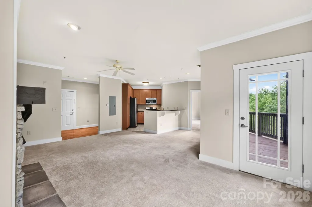 9 Kenilworth Knolls Asheville NC 28805