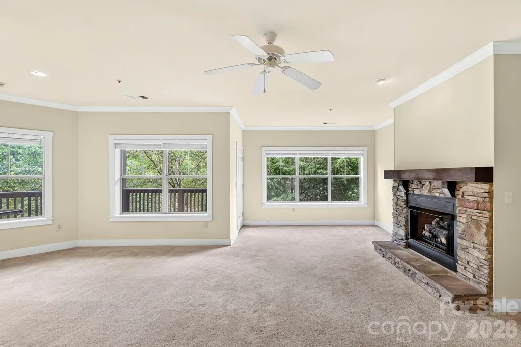 9 Kenilworth Knolls Asheville NC 28805