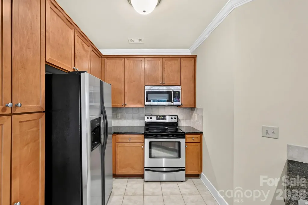 9 Kenilworth Knolls Asheville NC 28805