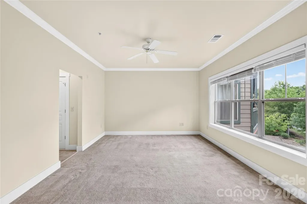 9 Kenilworth Knolls Asheville NC 28805