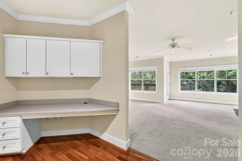 9 Kenilworth Knolls Asheville NC 28805