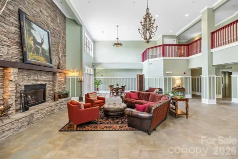 9 Kenilworth Knolls Asheville NC 28805