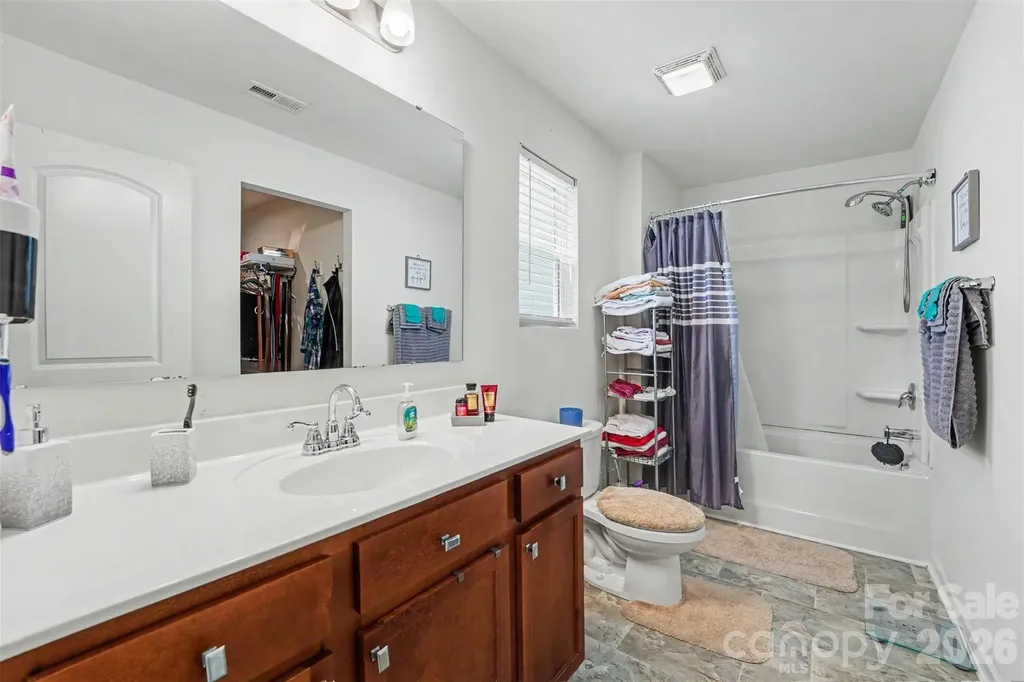 204 Hidden Lakes Road Statesville NC 28677