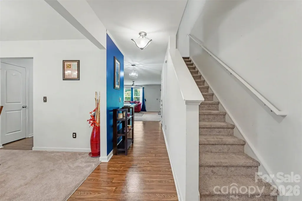 204 Hidden Lakes Road Statesville NC 28677