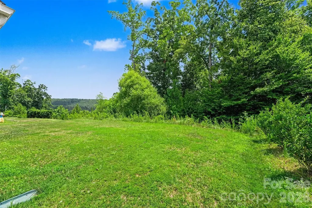204 Hidden Lakes Road Statesville NC 28677