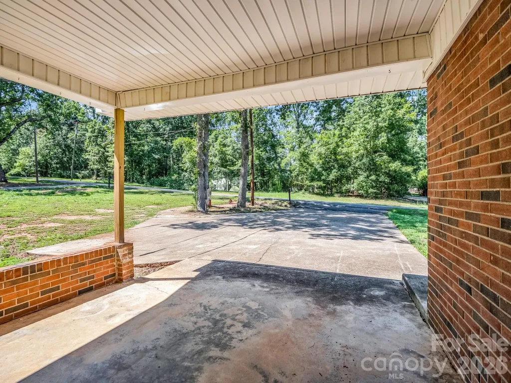 385 Eastview Drive Bostic NC 28018