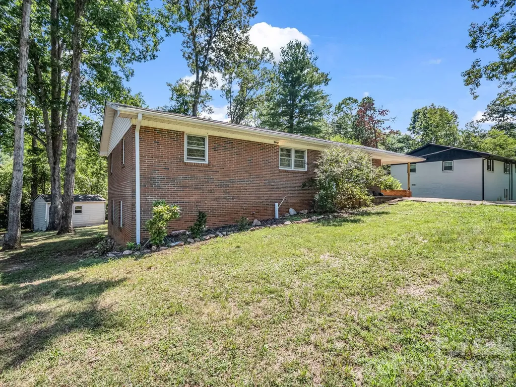 385 Eastview Drive Bostic NC 28018