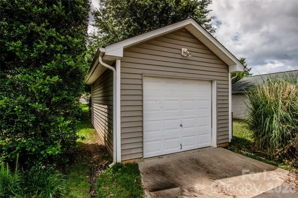11133 Aprilia Lane Cornelius NC 28031