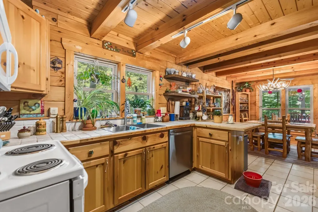 120 Sasafras Ridge Rutherfordton NC 28139