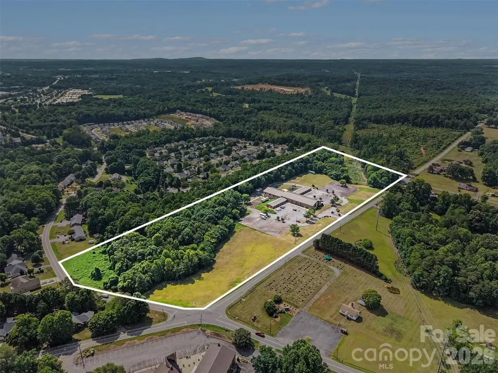 1855 6th Street SE Hickory NC 28602