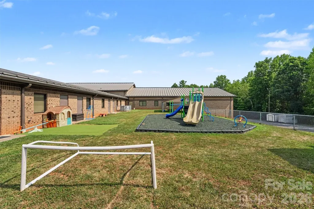 1855 6th Street SE Hickory NC 28602