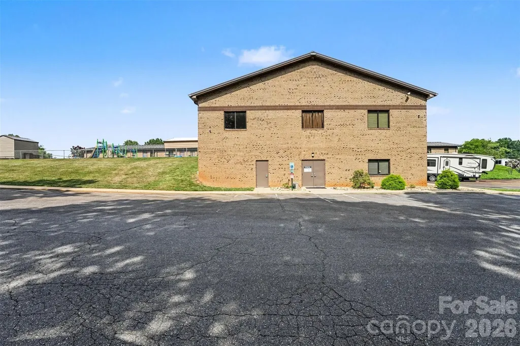 1855 6th Street SE Hickory NC 28602