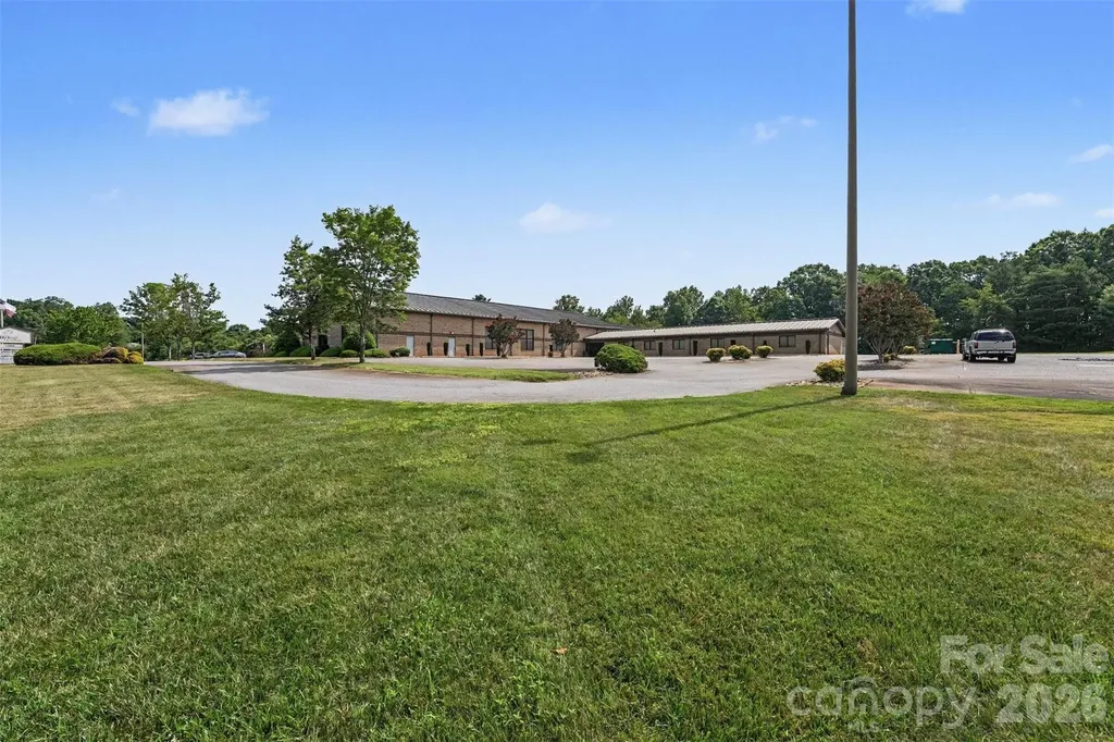 1855 6th Street SE Hickory NC 28602