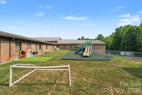 1855 6th Street SE Hickory NC 28602