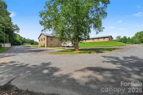 1855 6th Street SE Hickory NC 28602