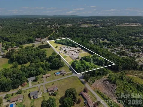 1855 6th Street SE Hickory NC 28602
