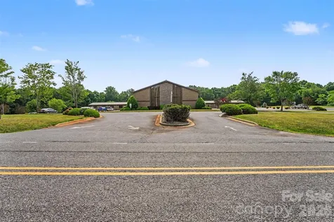 1855 6th Street SE Hickory NC 28602