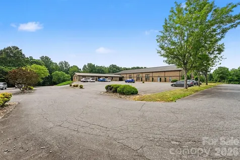 1855 6th Street SE Hickory NC 28602