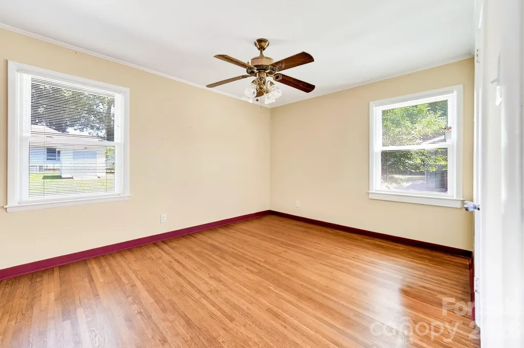 8418 Moores Chapel Road Charlotte NC 28214