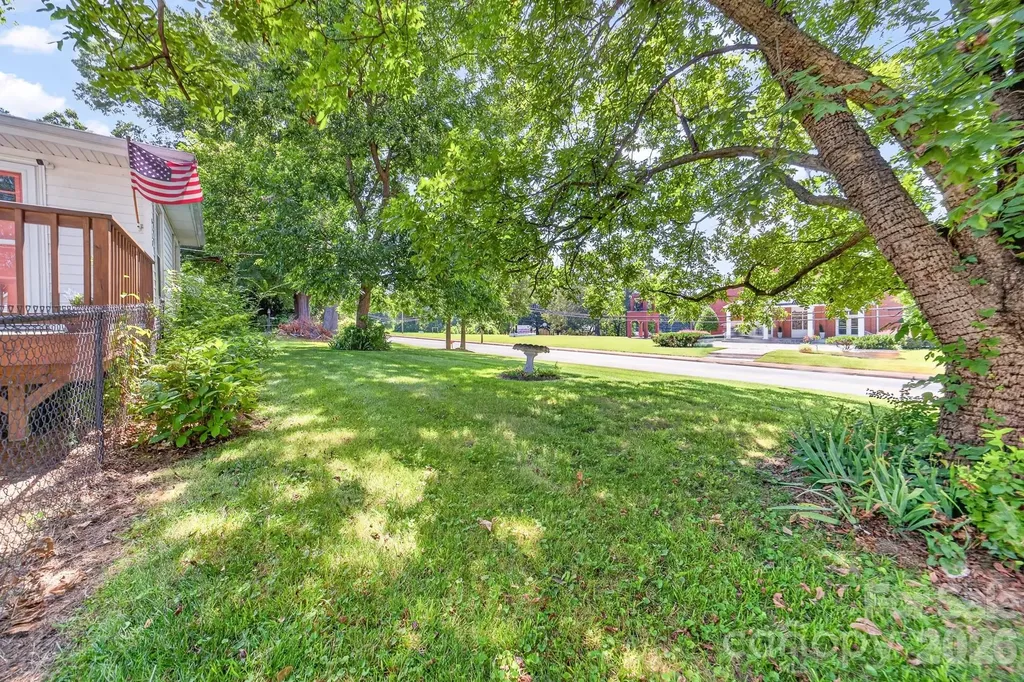 8418 Moores Chapel Road Charlotte NC 28214