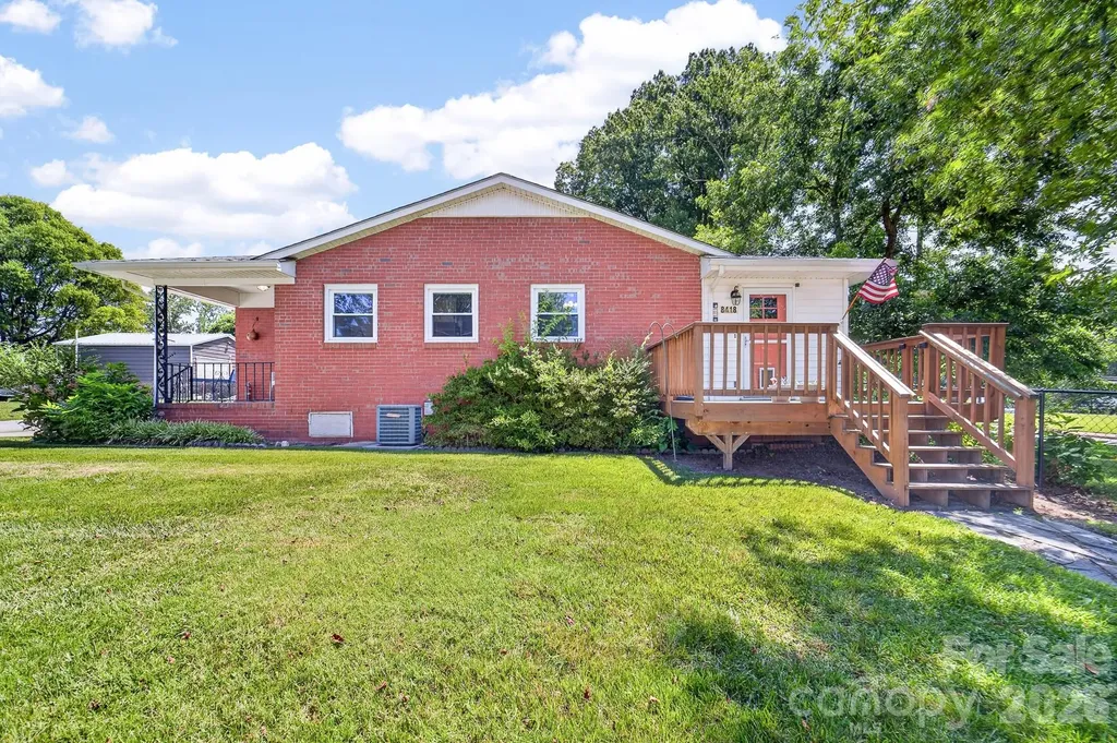 8418 Moores Chapel Road Charlotte NC 28214