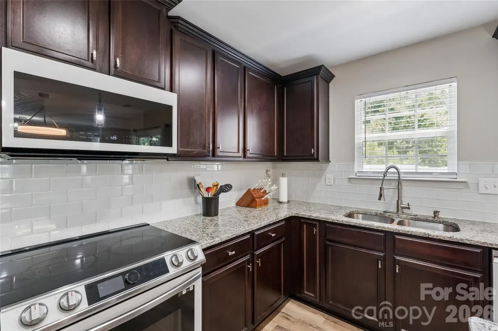 4707 Mcclure Road Charlotte NC 28216