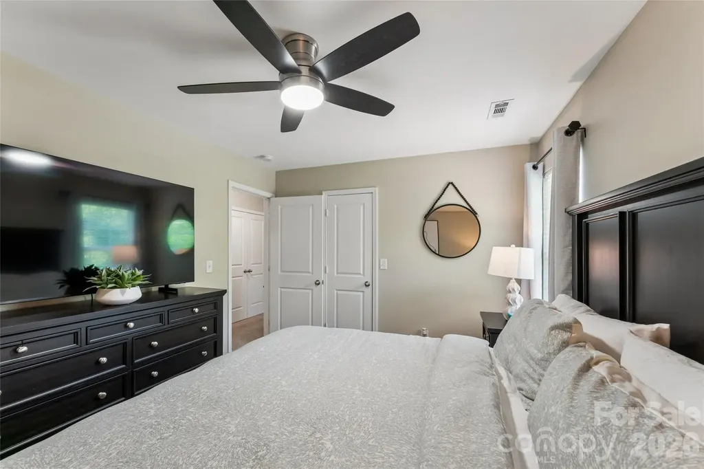 4707 Mcclure Road Charlotte NC 28216