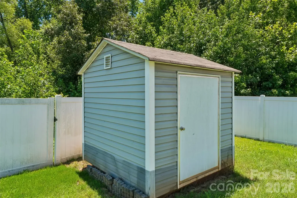 4707 Mcclure Road Charlotte NC 28216