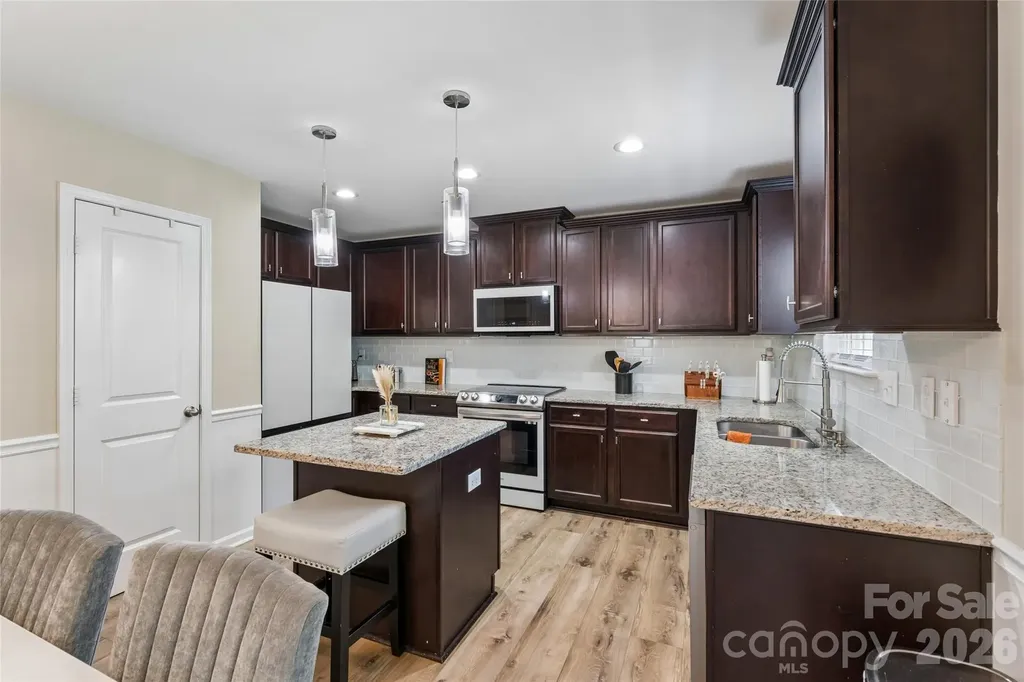 4707 Mcclure Road Charlotte NC 28216