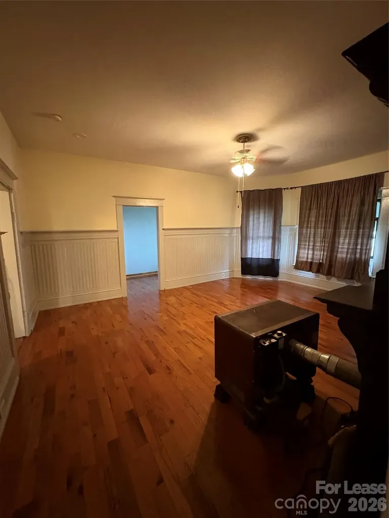 604 Main Avenue NW Hickory NC 28601