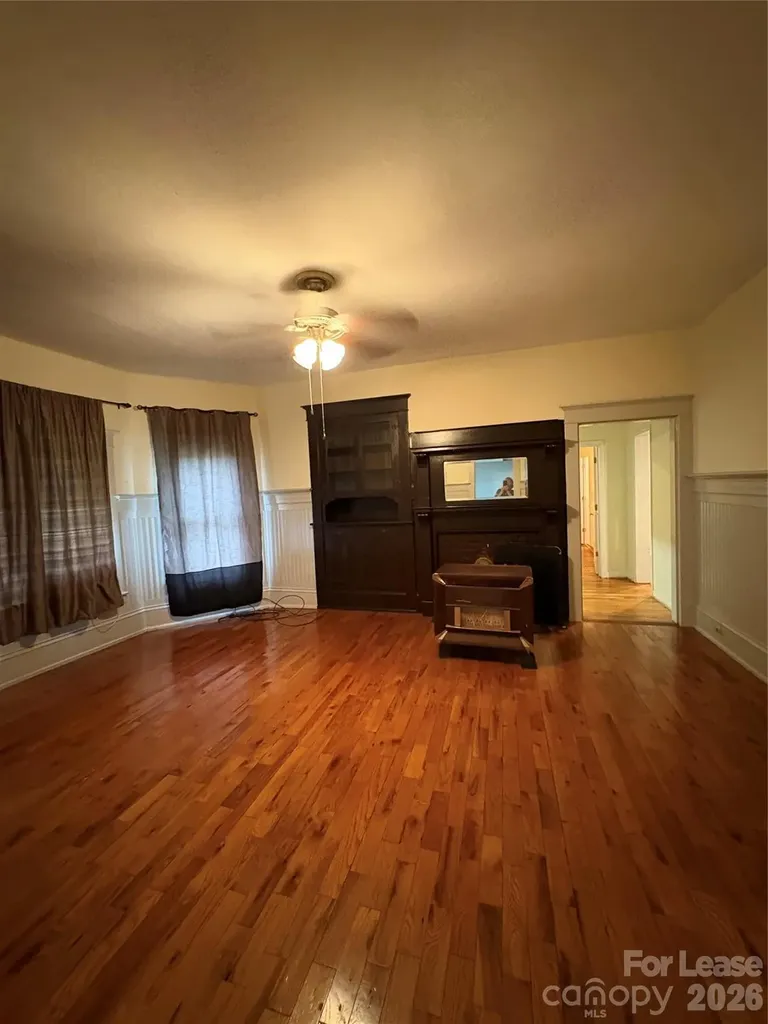 604 Main Avenue NW Hickory NC 28601