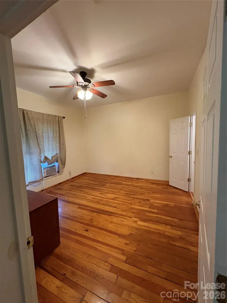 604 Main Avenue NW Hickory NC 28601