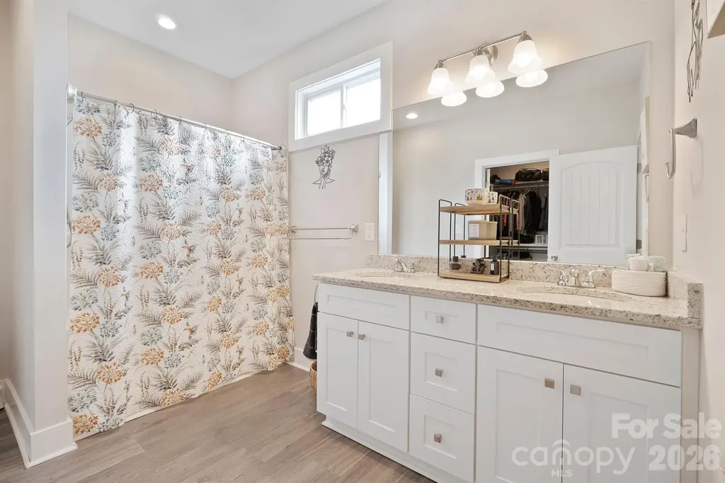 1544 Farmington Hills Drive Conover NC 28613