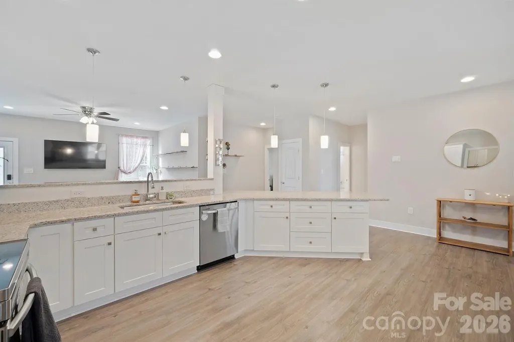1544 Farmington Hills Drive Conover NC 28613