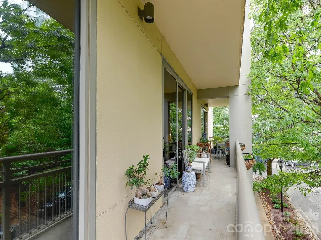 701 Royal Court Charlotte NC 28202