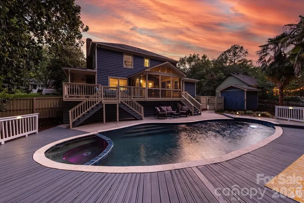 6601 Woodshed Circle Charlotte NC 28270