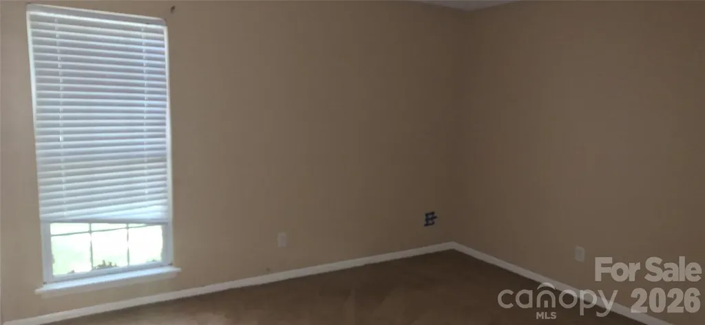 8804 Royal Scot Lane Charlotte NC 28227