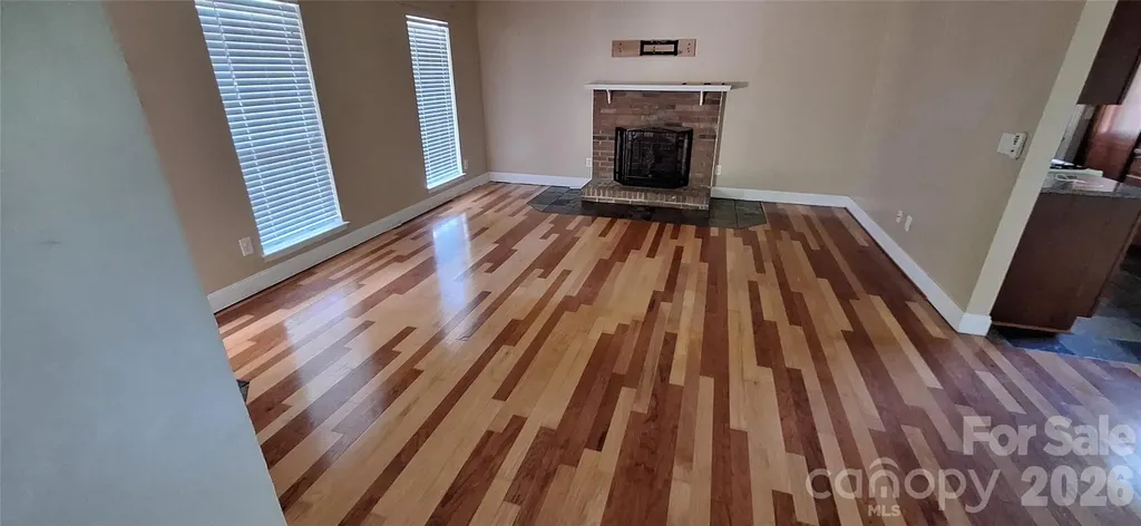 8804 Royal Scot Lane Charlotte NC 28227