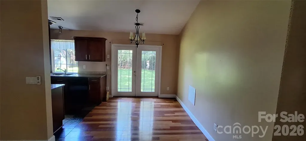 8804 Royal Scot Lane Charlotte NC 28227